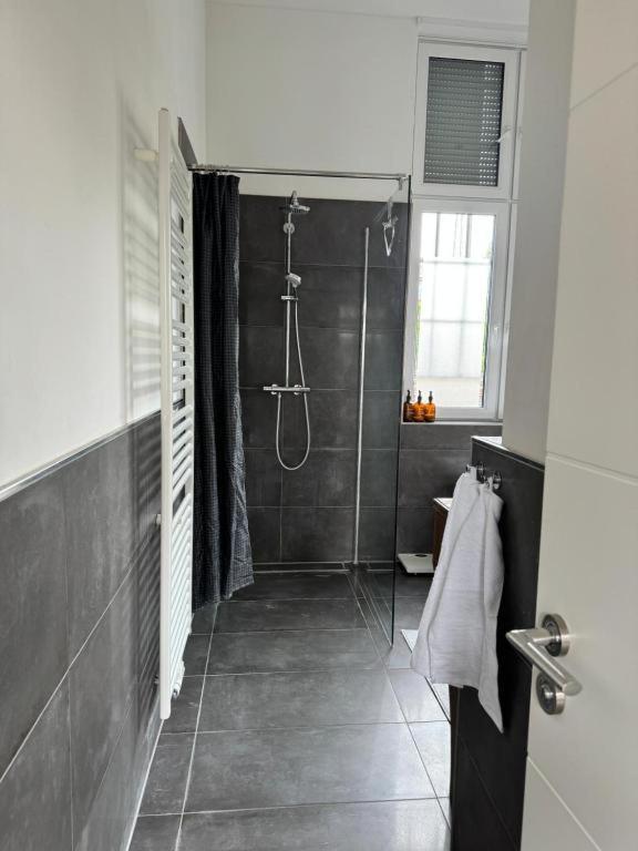 Heaven Homes - 5 Min Bis Zur Duesseldorfer Innenstadt Homestay Dusseldorf