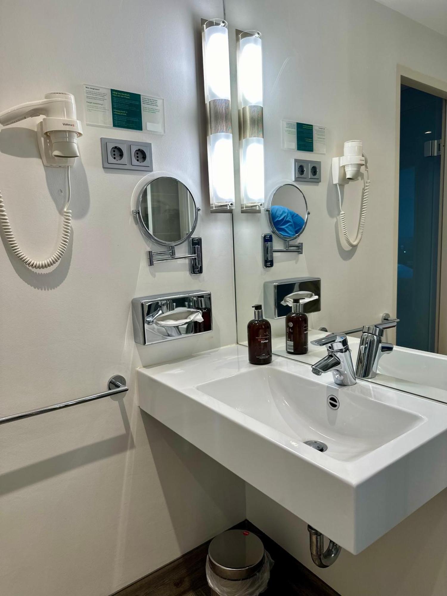 Apartamento 4* Boutique Zimmer Am Hafen + öpnv&tg Düsseldorf