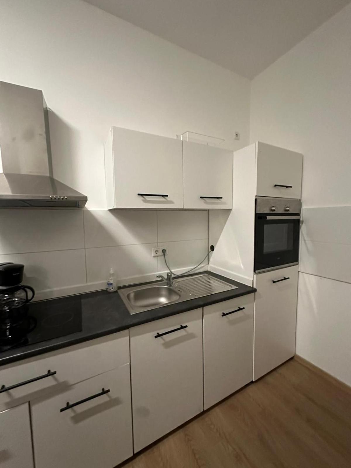 5 Betten Montuerwhonung Mit Waschmaschine Appartement *