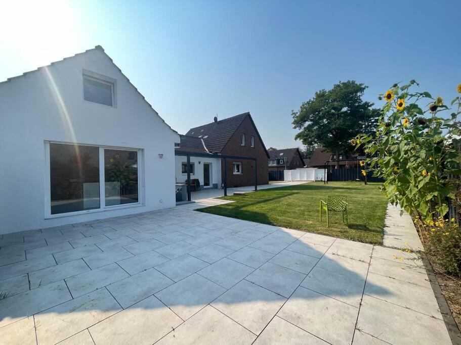 Noah's House - Messe And Airport Dusseldorf