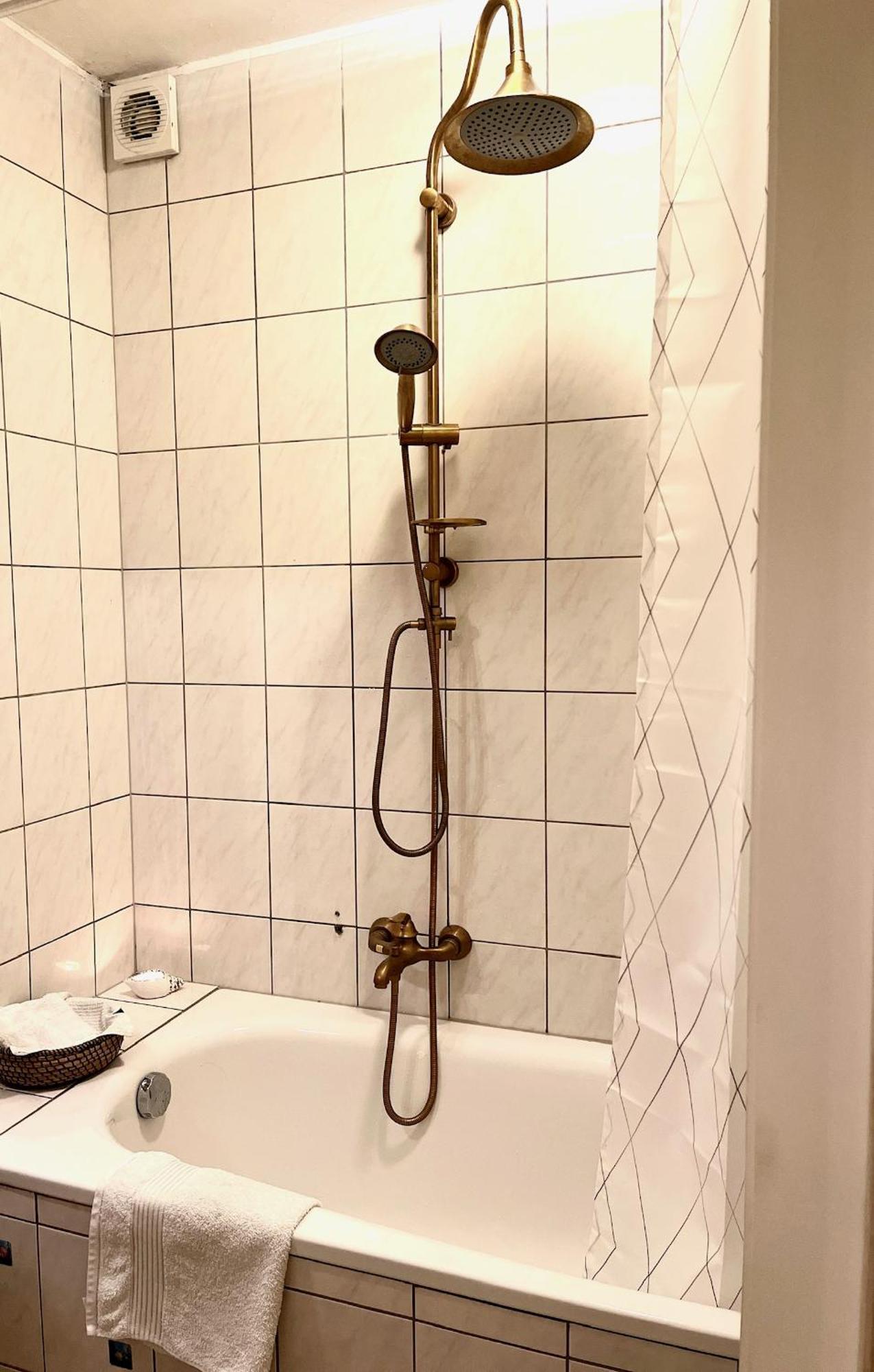 Gartensuite In Duesseldorf, 10 Min Zur Messe Apartment