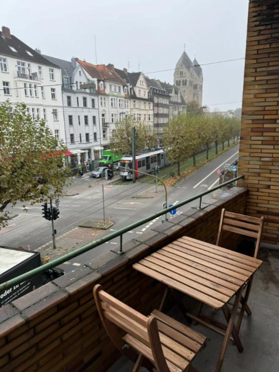 4 Bedroom In Fancy Oberkassel Apartamento Düsseldorf