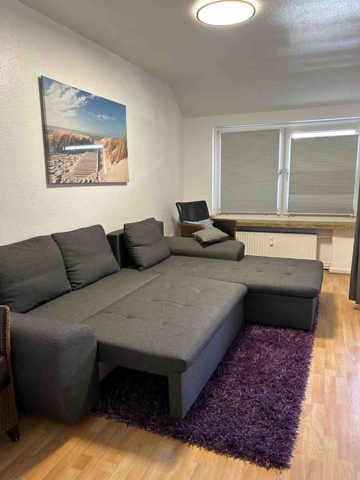 Delight: Prime Location Near Iconic Landmarks Apartment