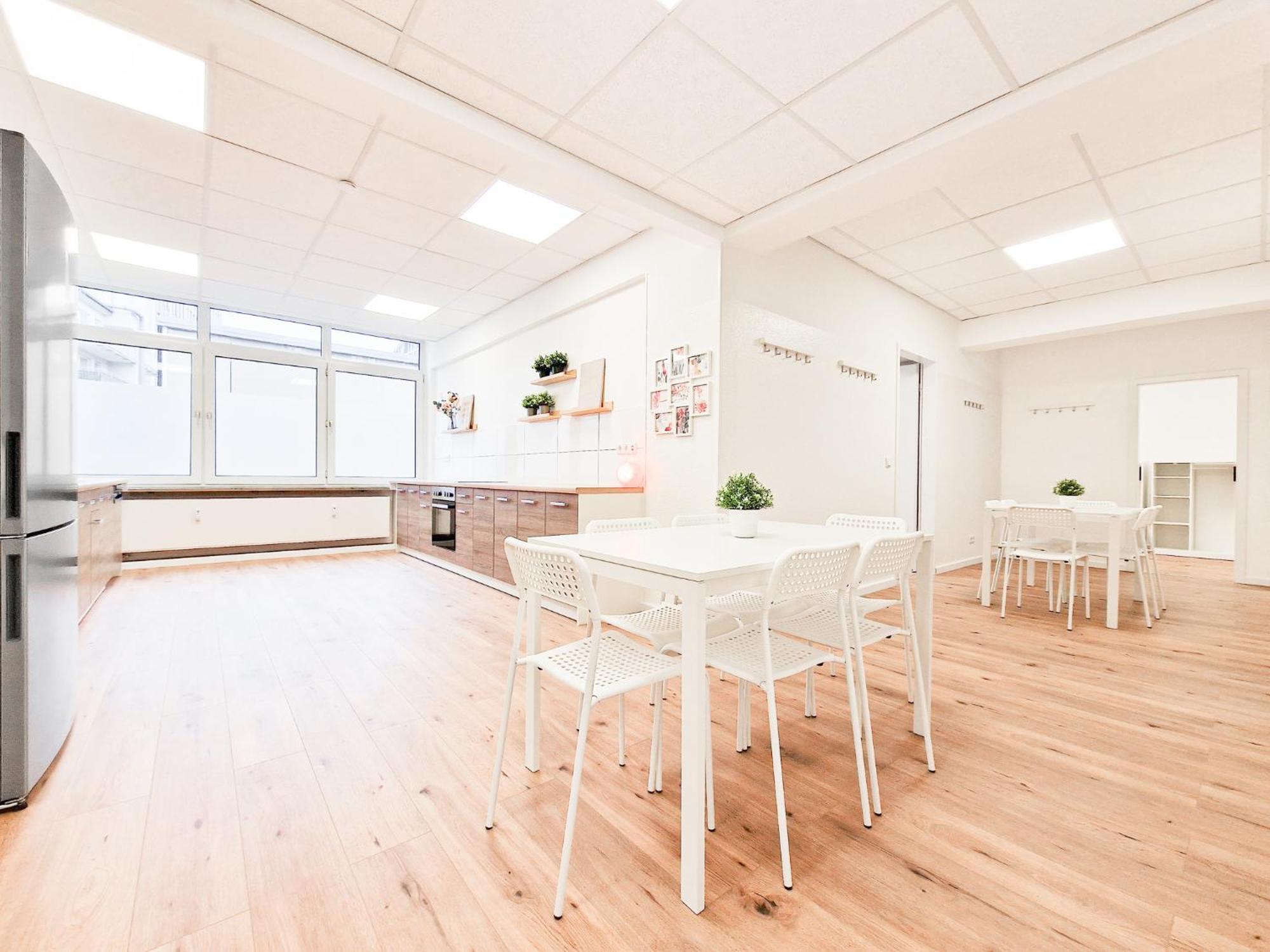 Apartment Raj Living - Center With 5 - 10 Min Messe Dus Dusseldorf
