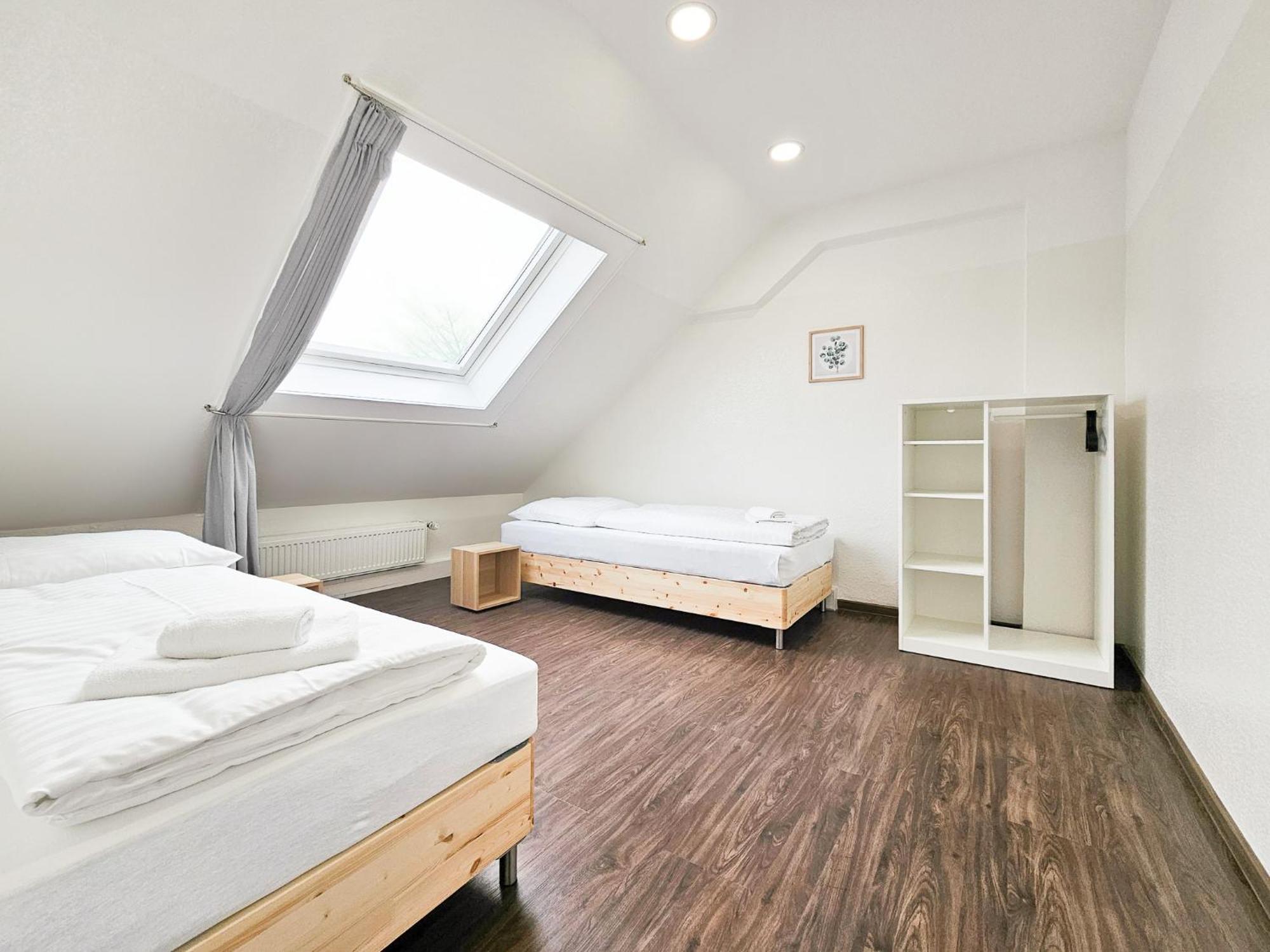 Raj Living - Center With 5 - 10 Min Messe Dus