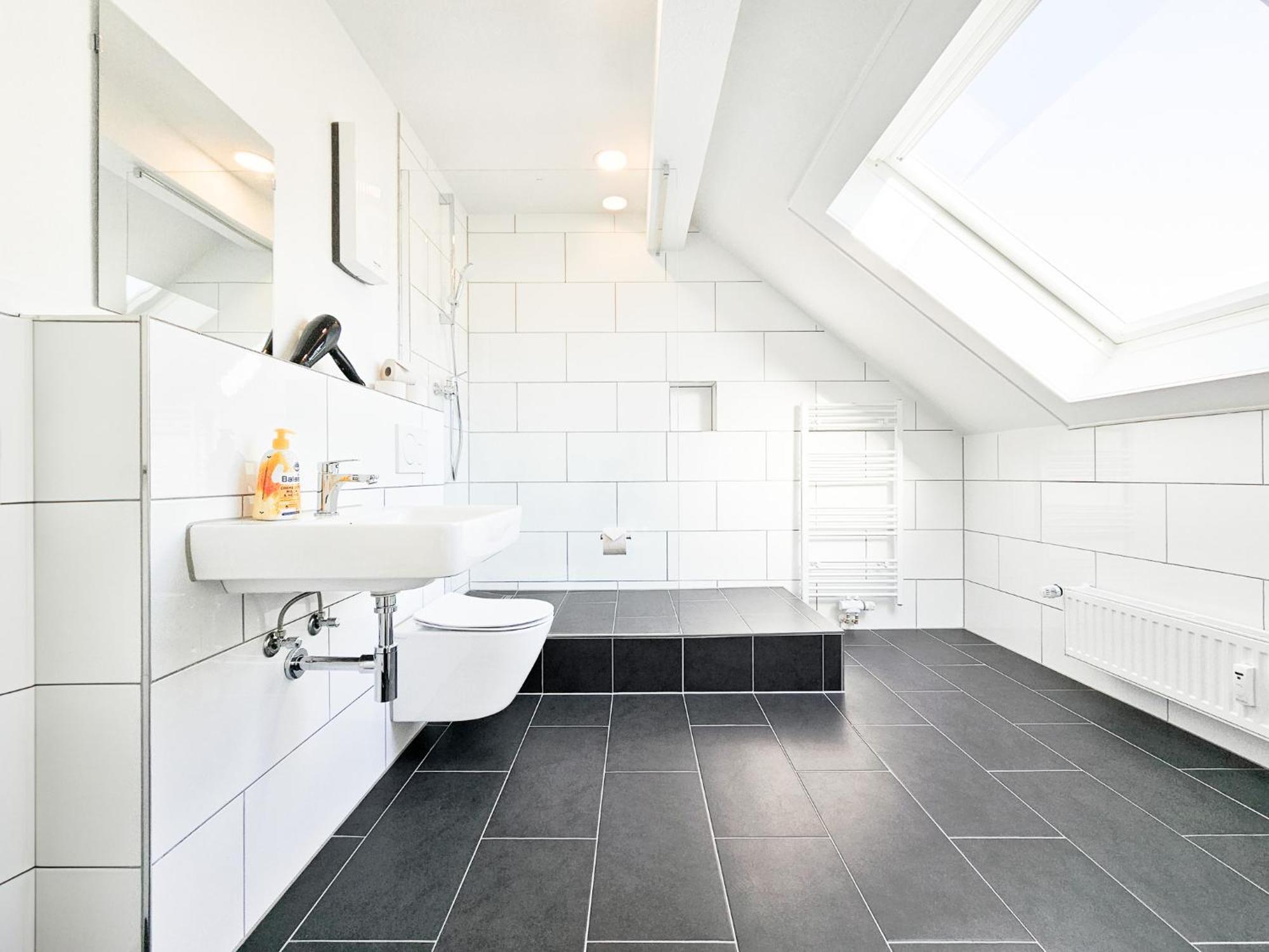 Raj Living - Center With 5 - 10 Min Messe Dus Apartment