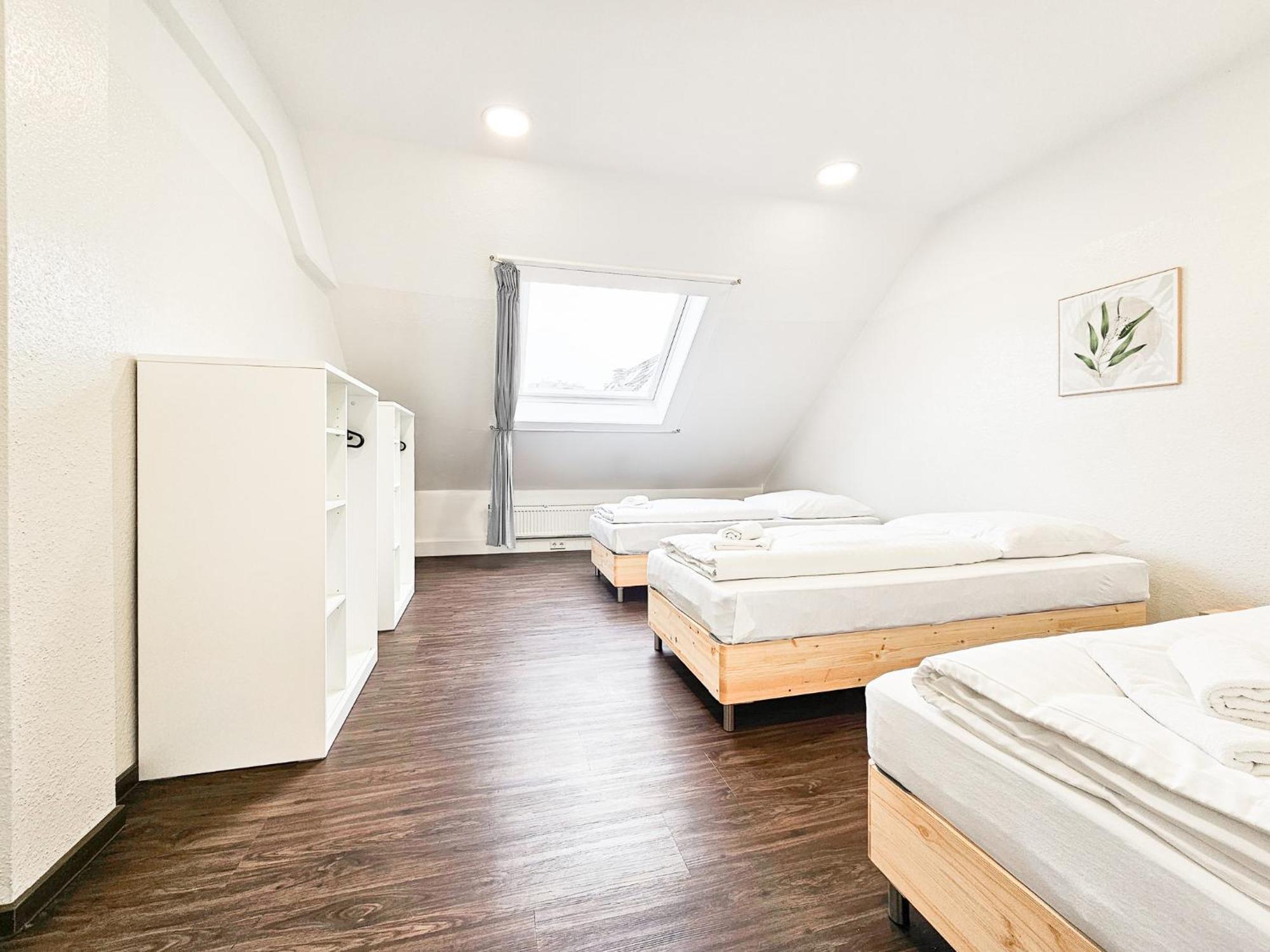Apartment Raj Living - Center With 5 - 10 Min Messe Dus