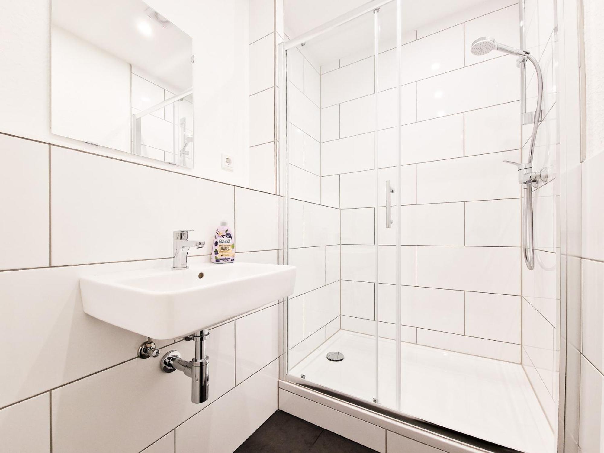 Raj Living - Center With 5 - 10 Min Messe Dus Dusseldorf