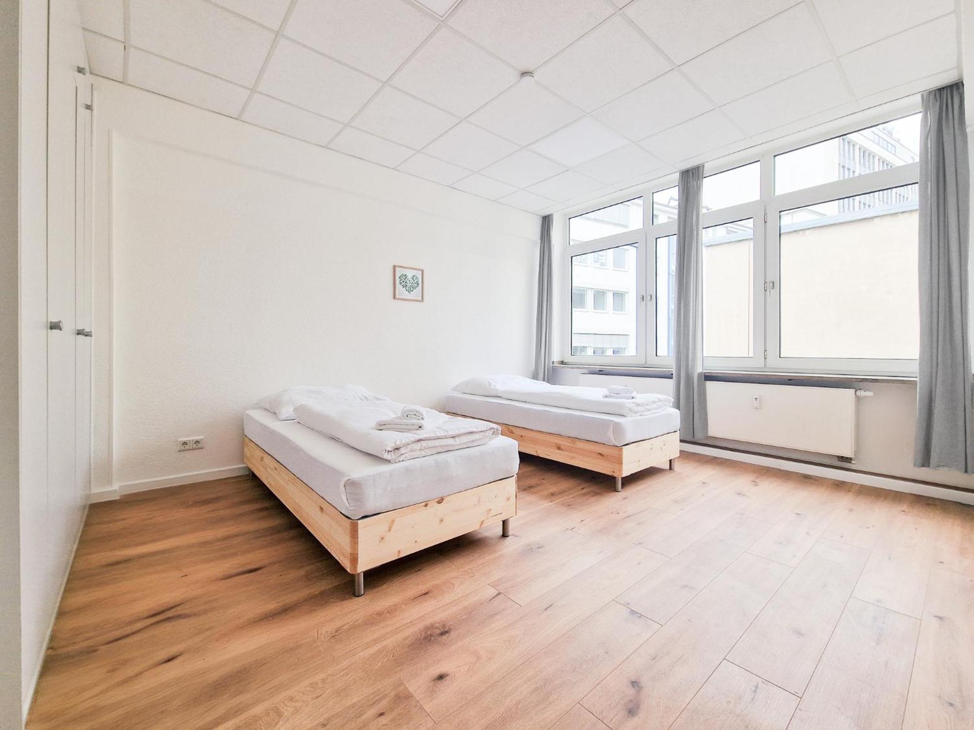 Raj Living - Center With 5 - 10 Min Messe Dus * Dusseldorf