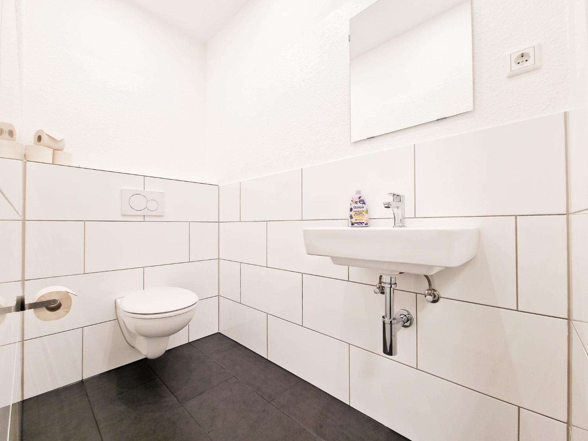 Raj Living - Center With 5 - 10 Min Messe Dus *