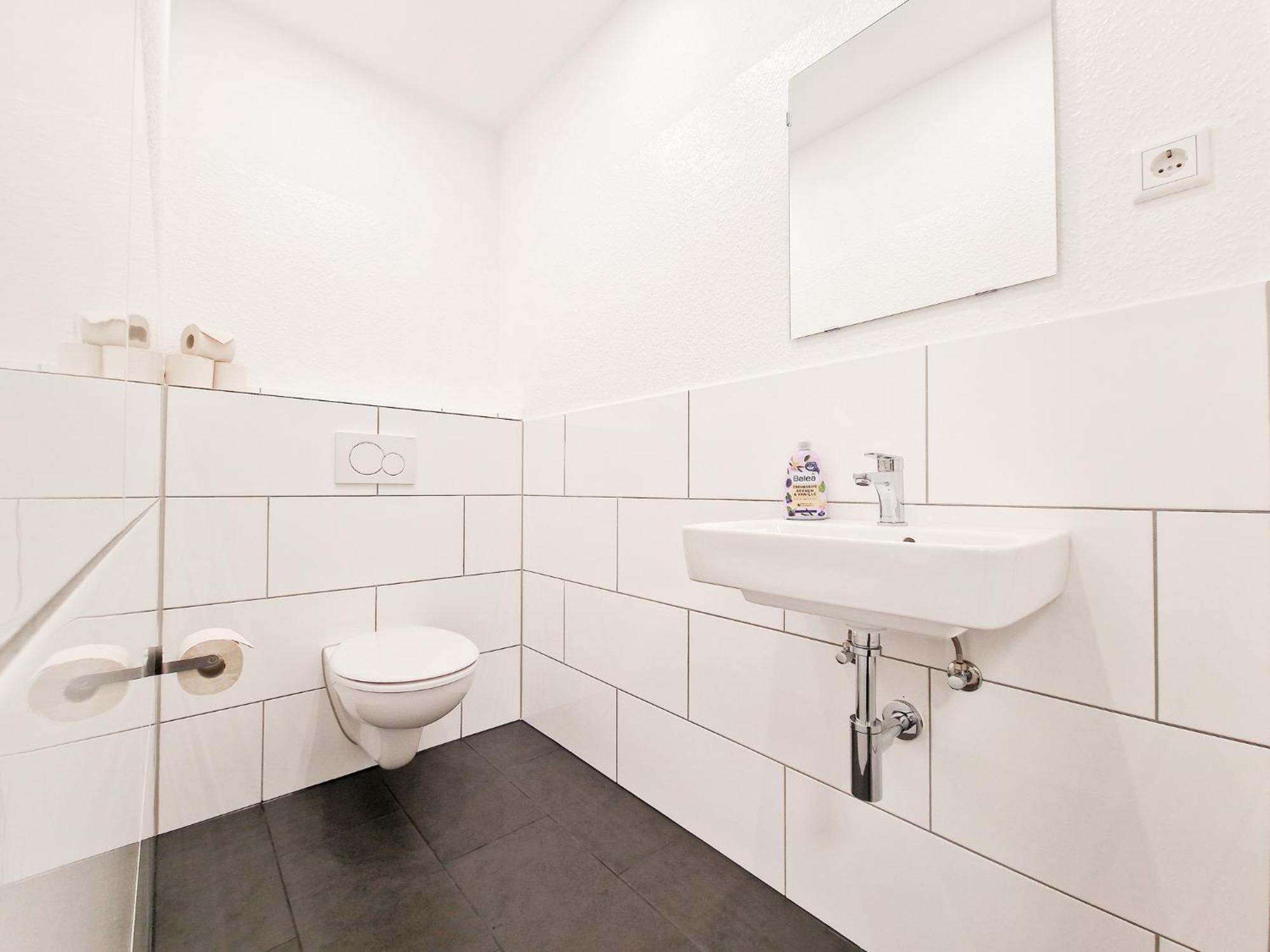 Raj Living - Center With 5 - 10 Min Messe Dus