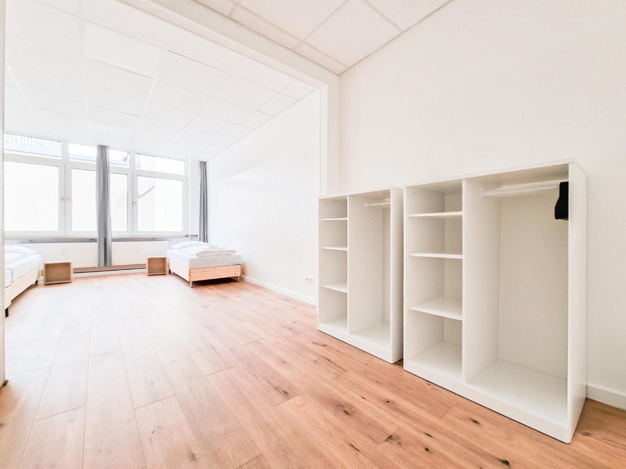 Raj Living - Center With 5 - 10 Min Messe Dus Apartment