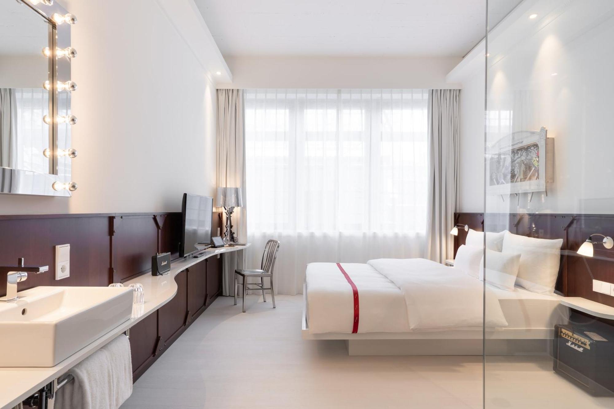 Ruby Leni 4* Düsseldorf