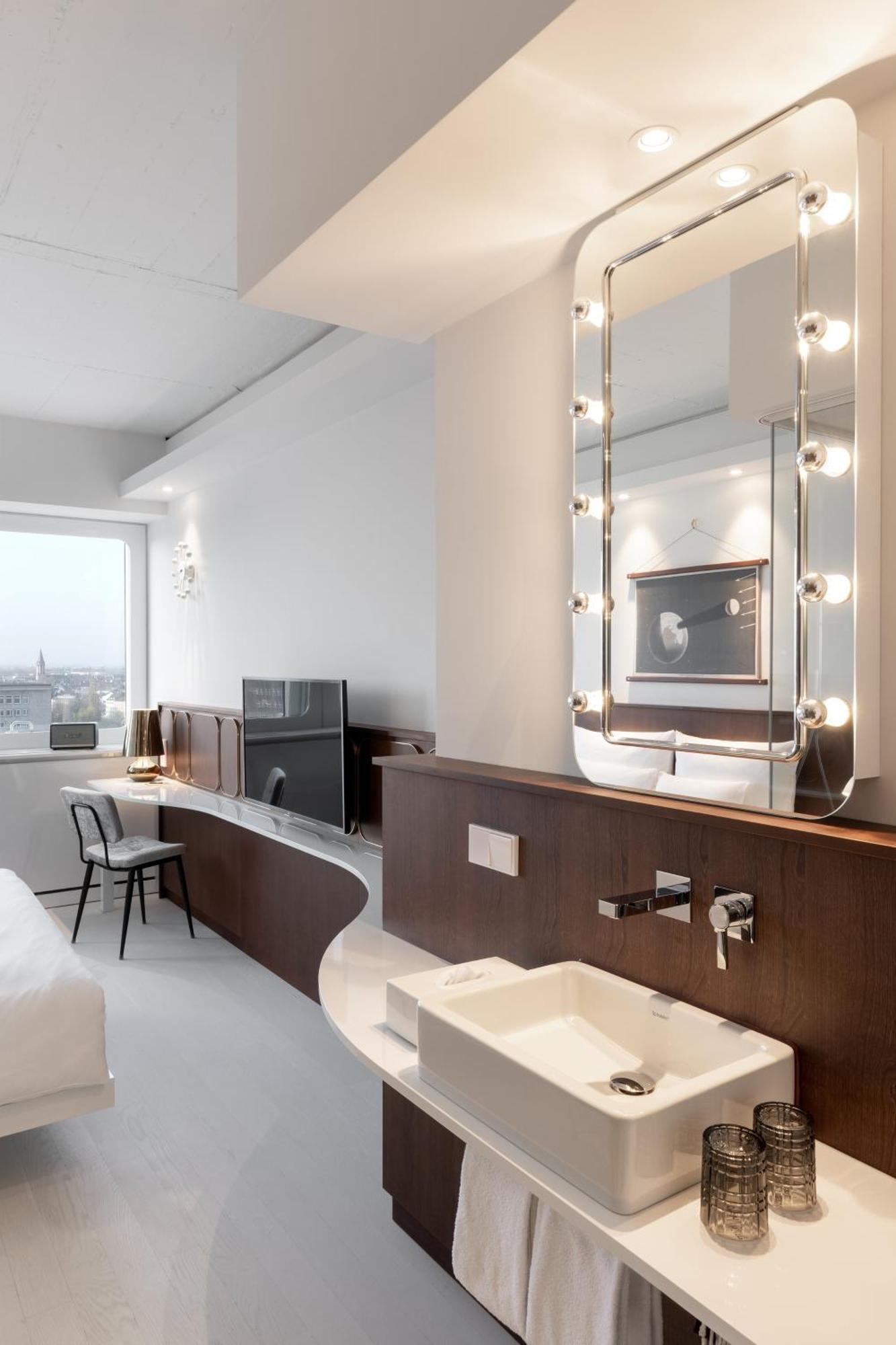 Ruby Luna Hotel Dusseldorf