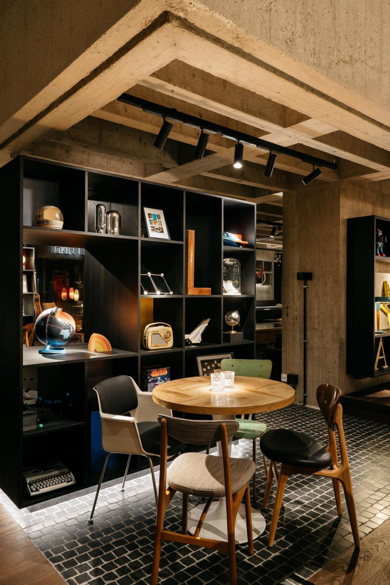 Ruby Luna 4* Dusseldorf
