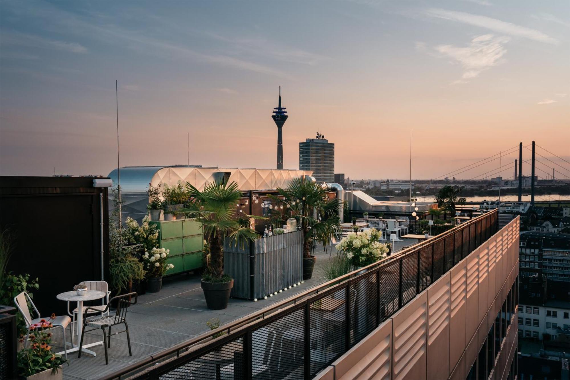 Ruby Luna 4* Dusseldorf