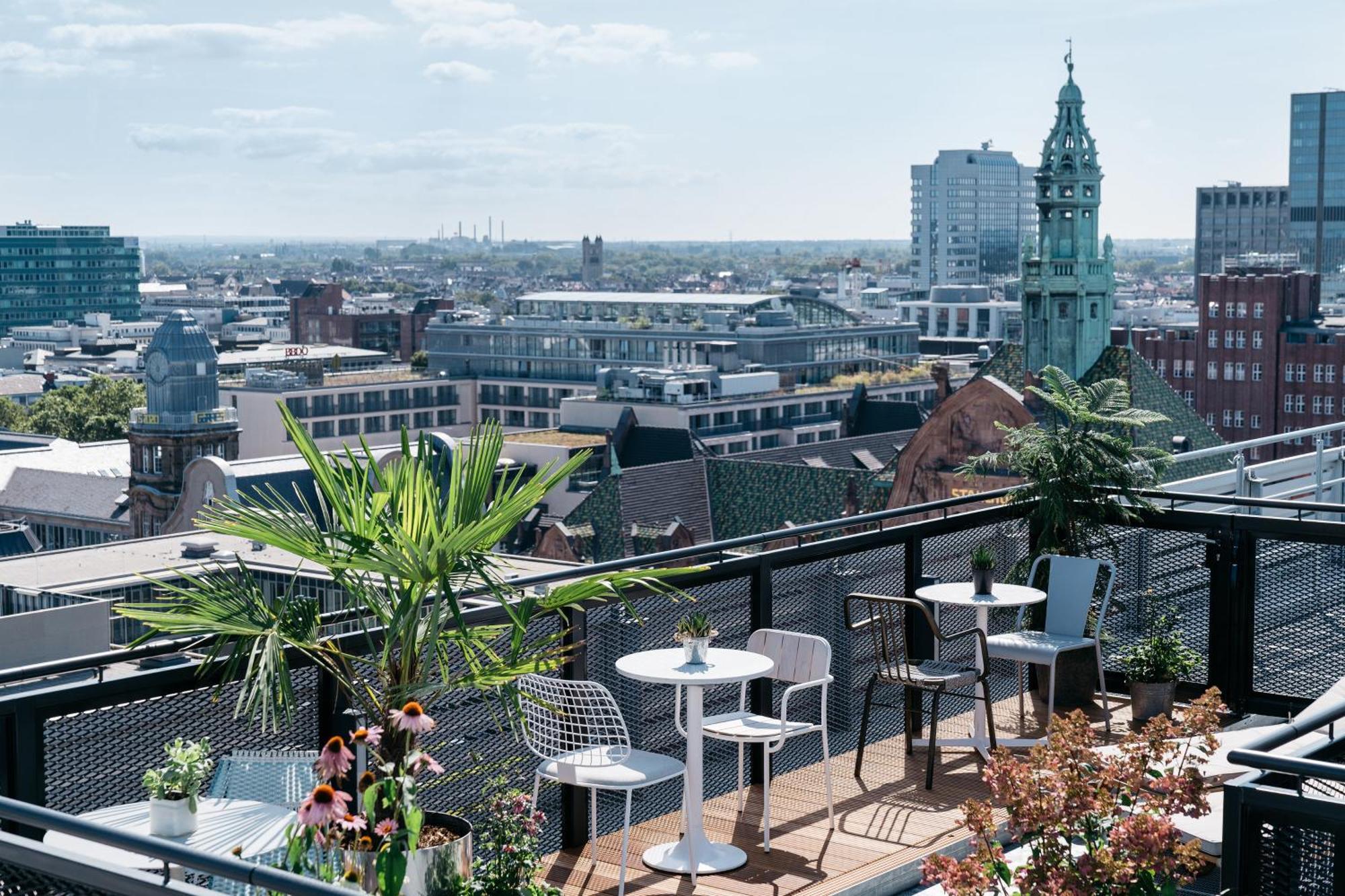 Ruby Luna 4* Dusseldorf
