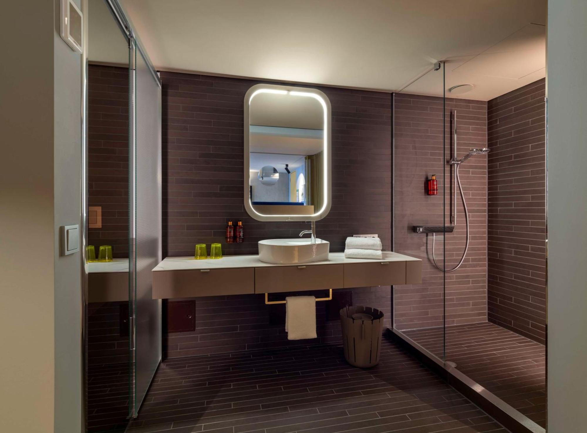 B'mine Hotel