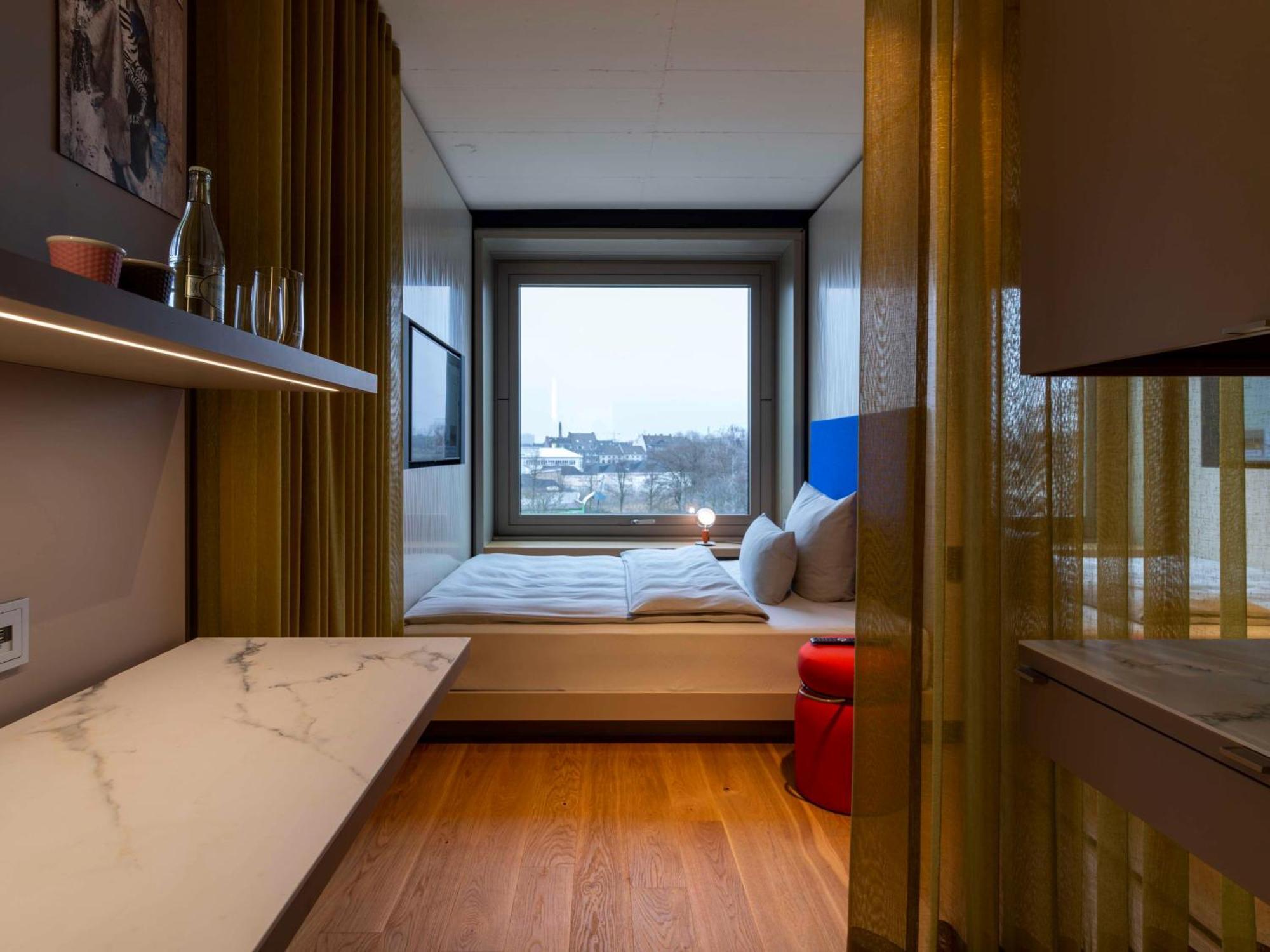 B'mine Hotel 4*