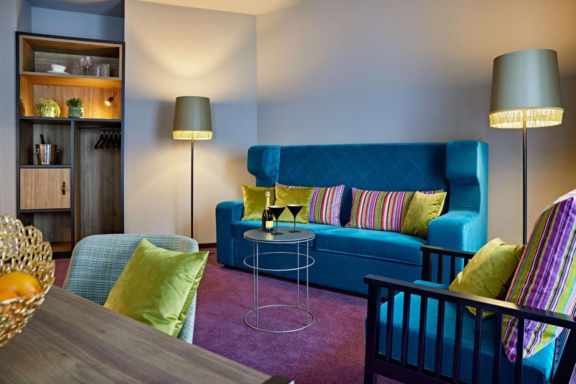 Me And Oberkassel, By Hyatt Hotel 4*