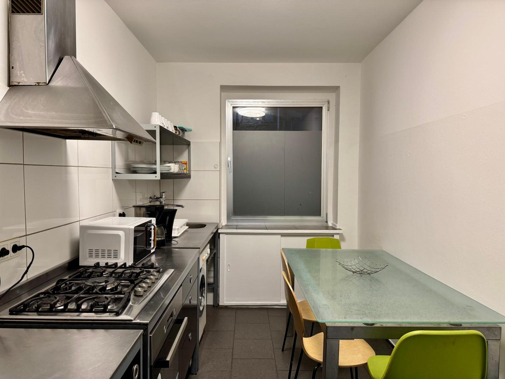 Avi Bismarckhouse Düsseldorf