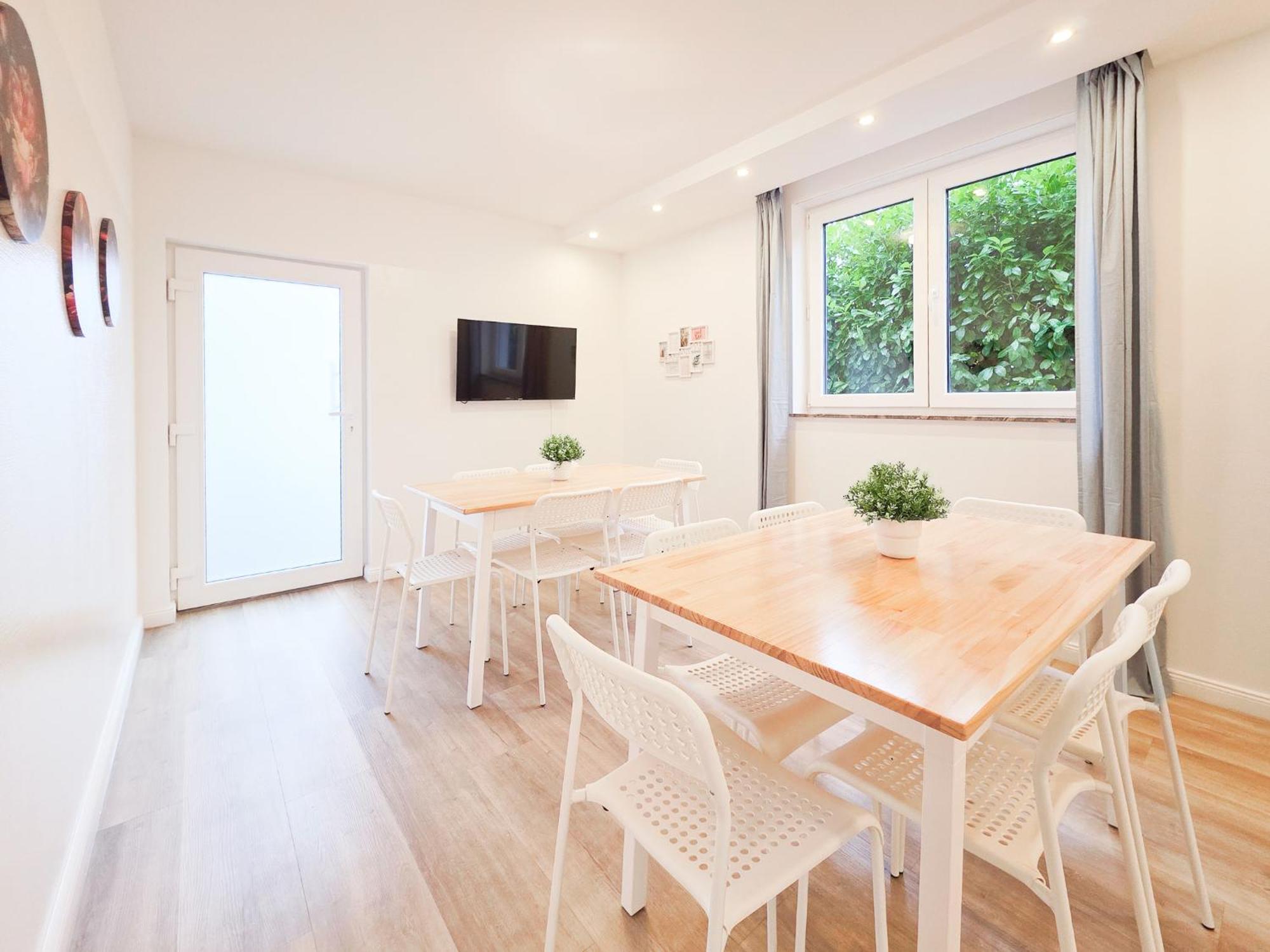 Raj Living - 6 Haus - Grosse Kueche - Garten - Parkplatz - 25min Messe Dus Apartment Düsseldorf