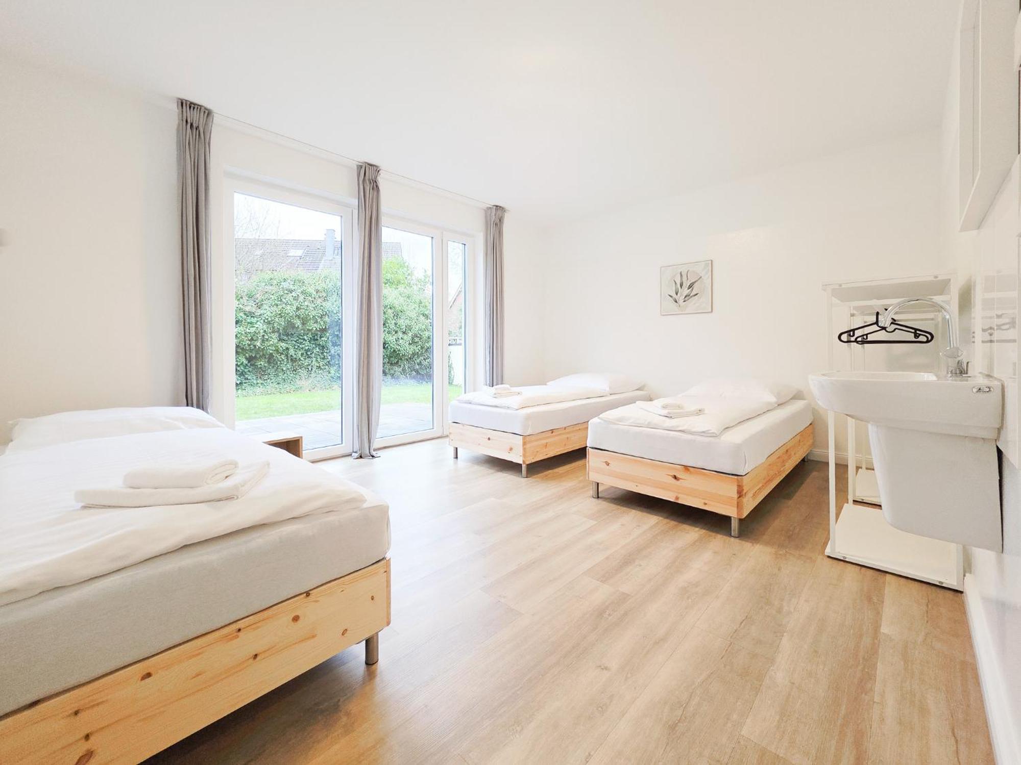 Raj Living - 6 Haus - Grosse Kueche - Garten - Parkplatz - 25min Messe Dus * Düsseldorf