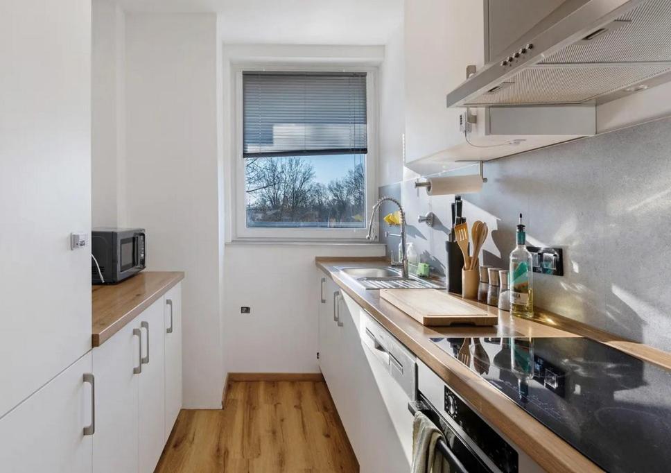 Oase Mit Kueche, Smart Tv Homestay