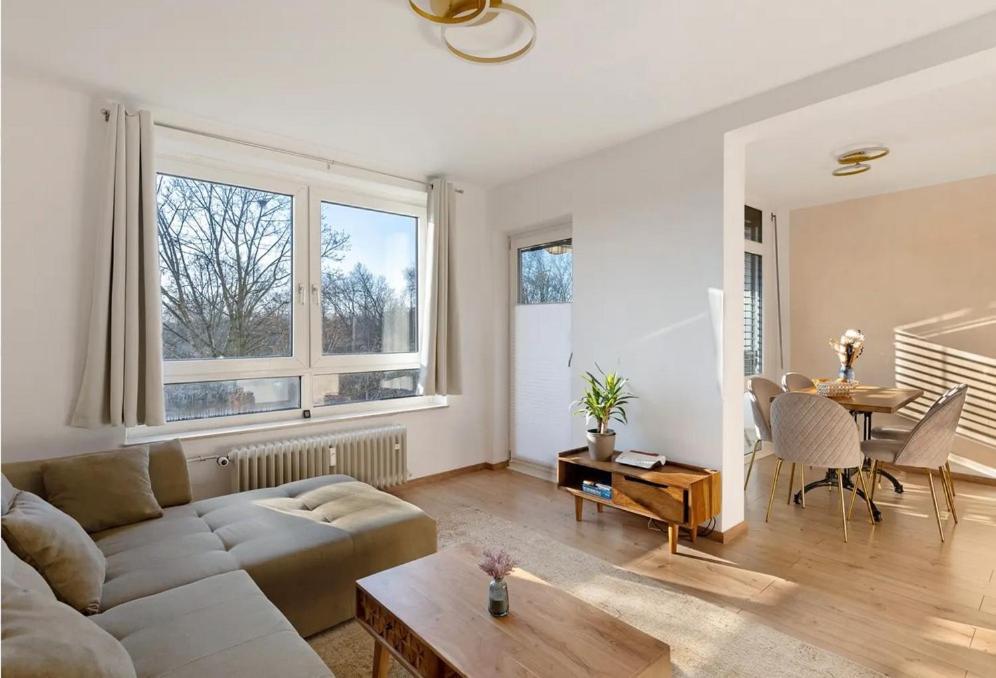 Oase Mit Kueche, Smart Tv Homestay Dusseldorf