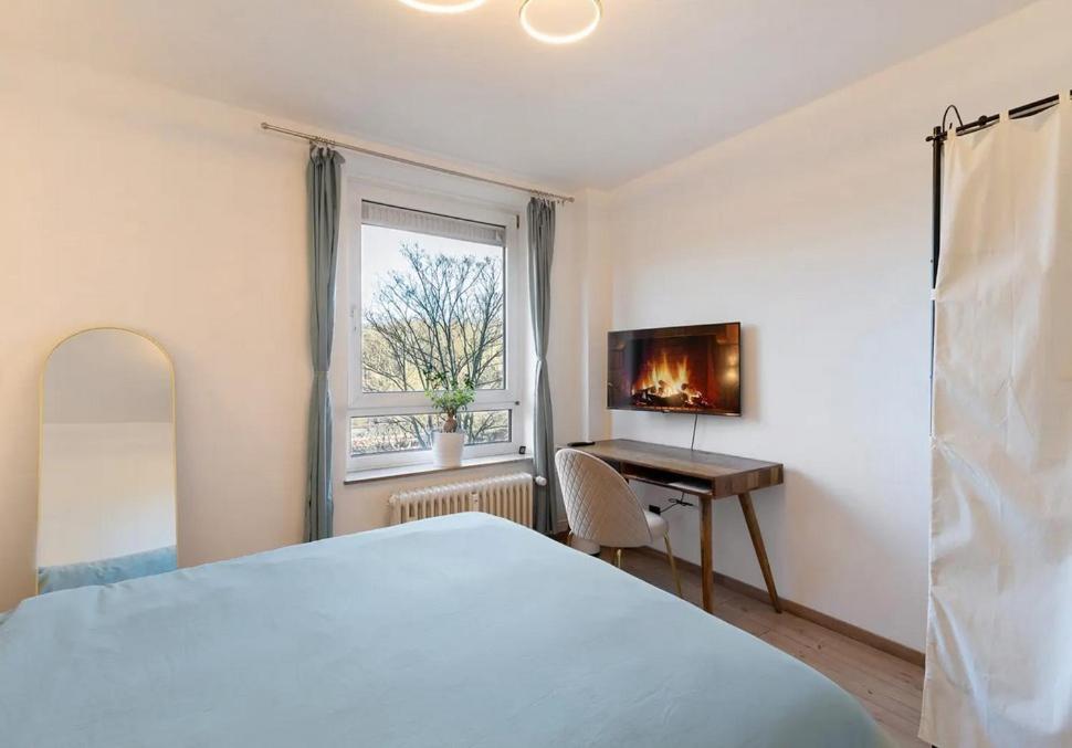 Oase Mit Kueche, Smart Tv Dusseldorf