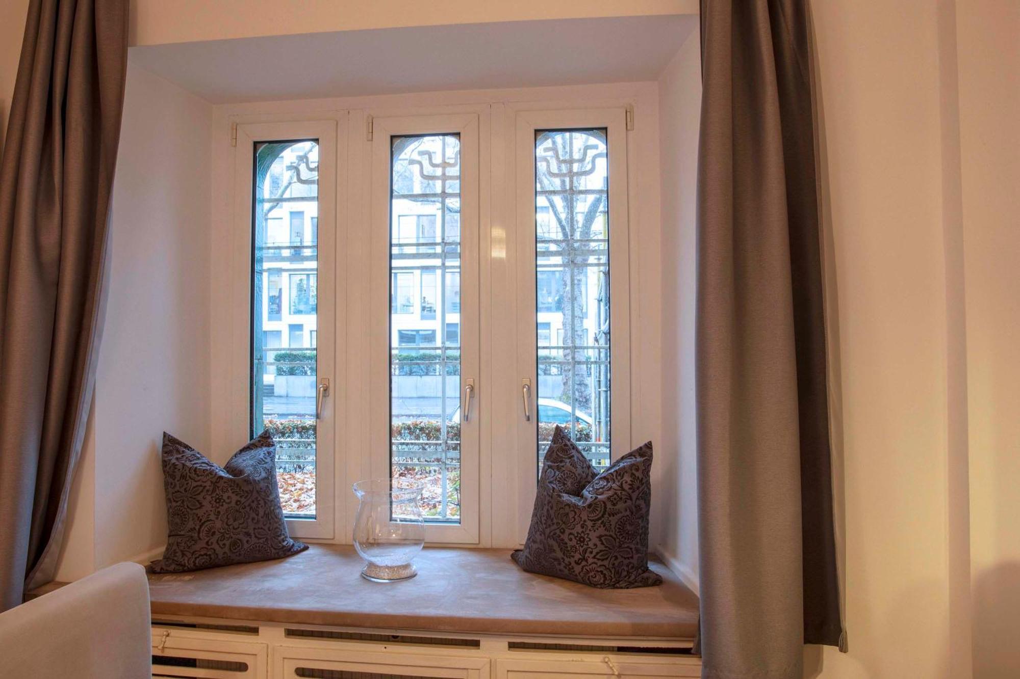 Apartment Top-designerwohnung In Messenaehe *