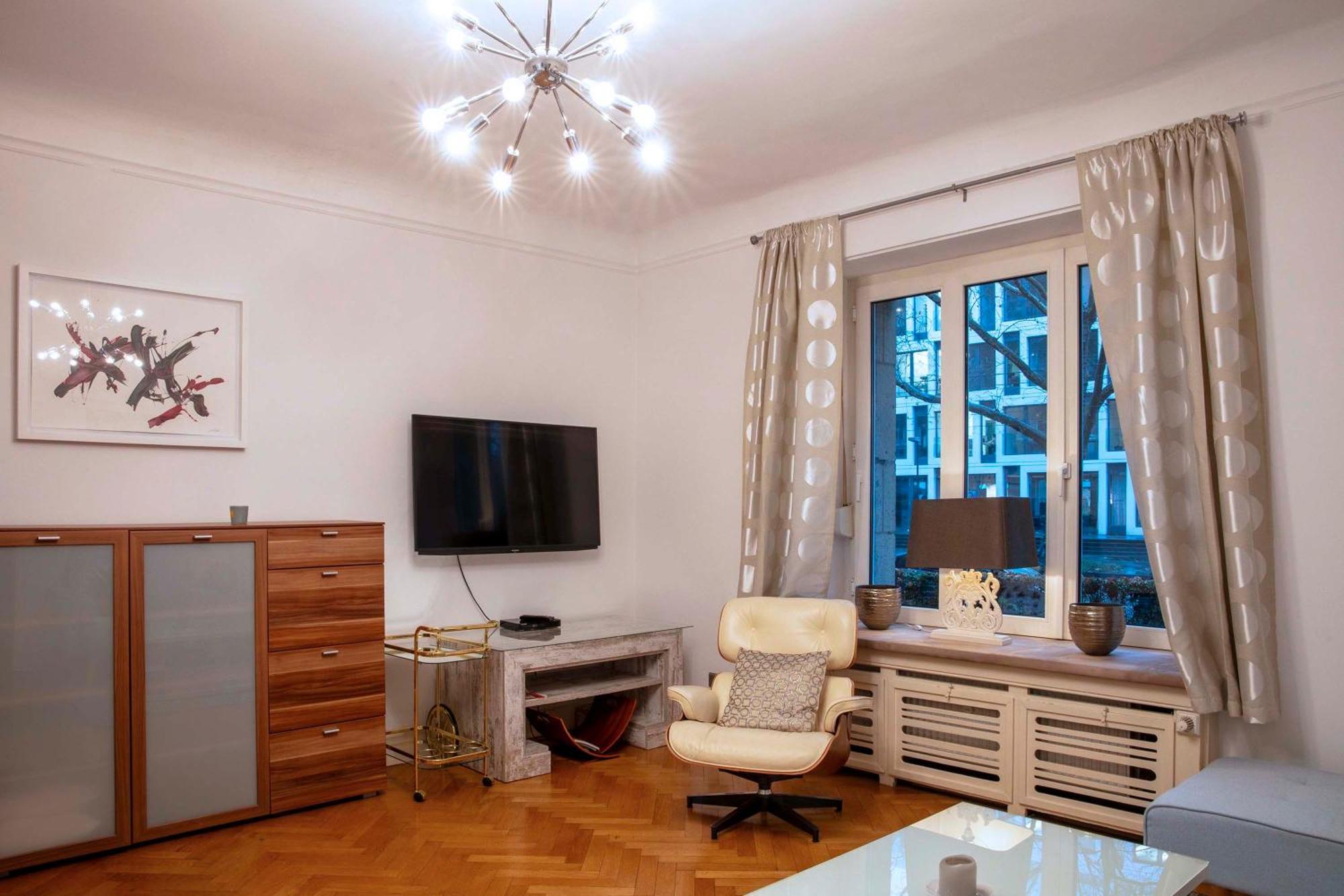 Top-designerwohnung In Messenaehe *