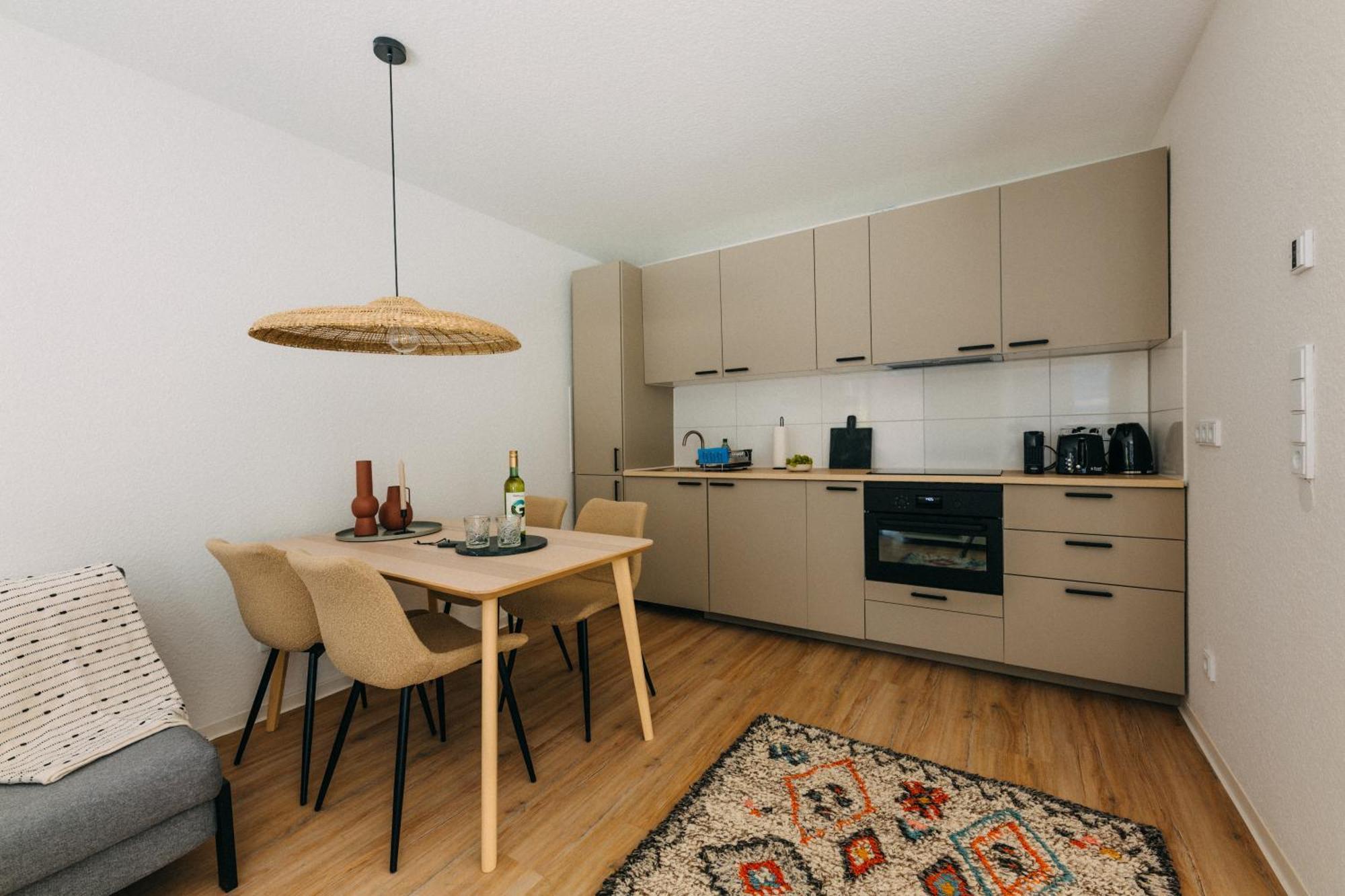 Aparthotel Bhh Living - Zentrale Lage, Ruhige Naechte, Perfekter Komfort