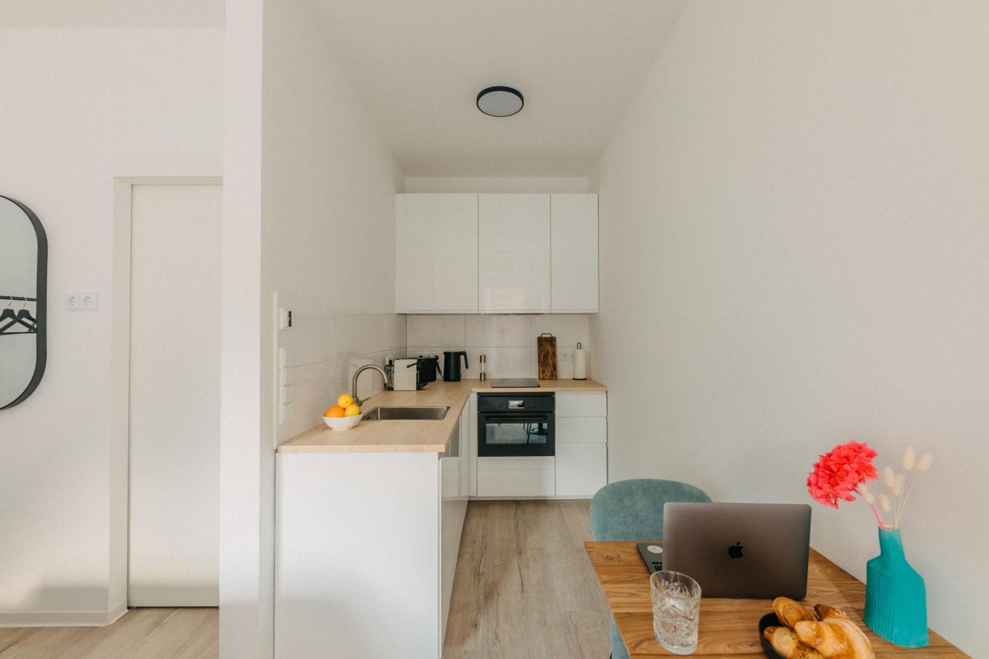 Aparthotel Bhh Living - Zentrale Lage, Ruhige Naechte, Perfekter Komfort Dusseldorf