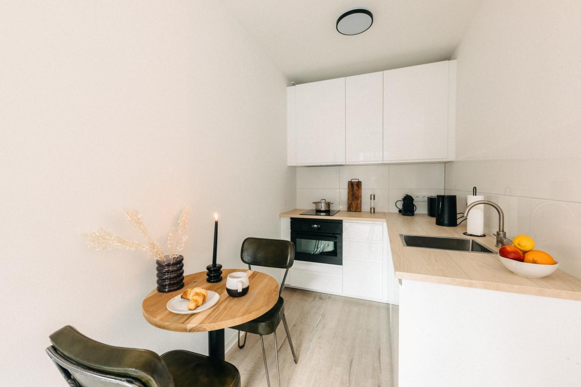 Aparthotel Bhh Living - Zentrale Lage, Ruhige Naechte, Perfekter Komfort Dusseldorf