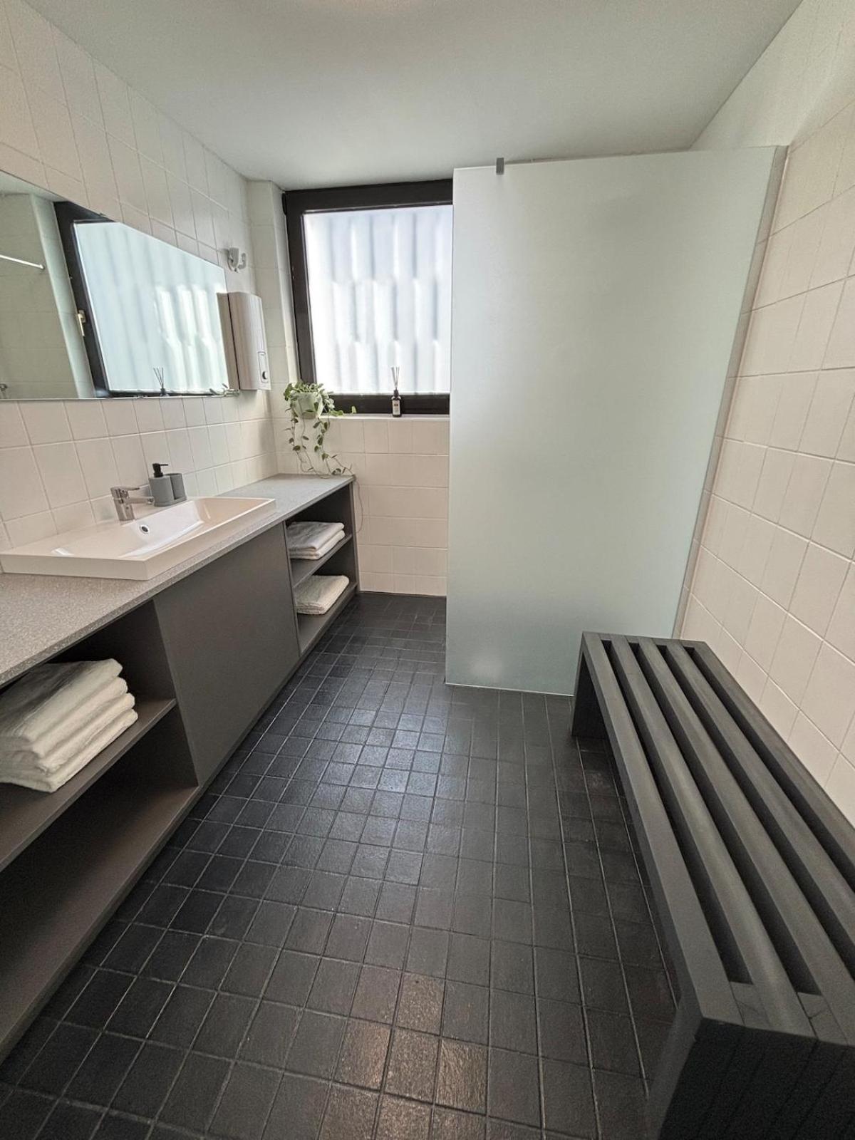 Great Location Airport Exhibition Center Downtown * Dusseldorf