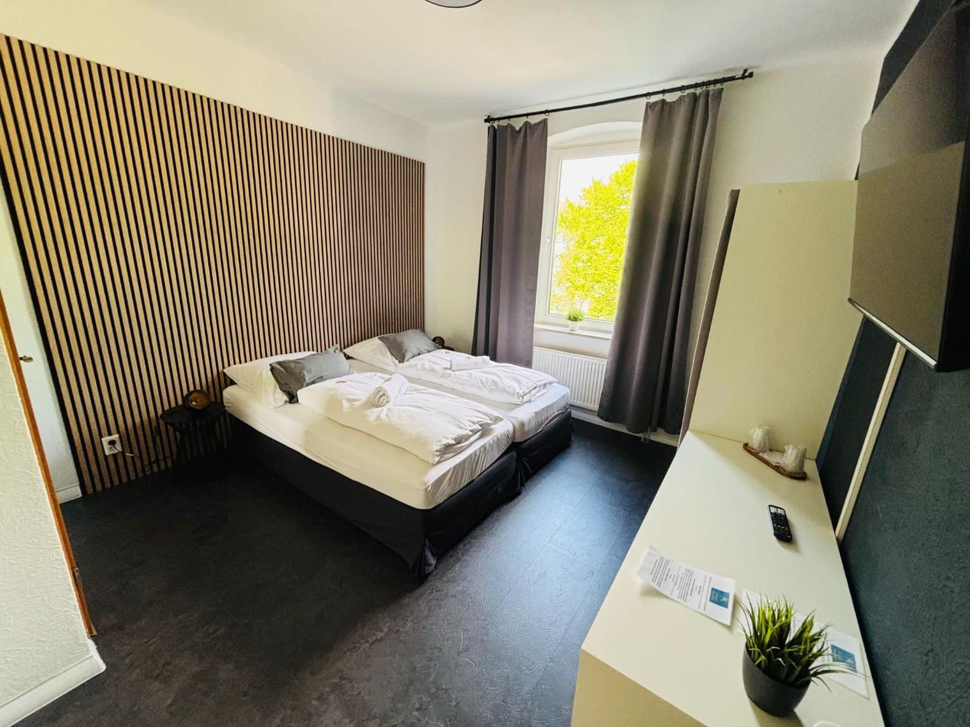 Bed & Breakfast Bff Airport Messe Schlaf - Dusseldorf