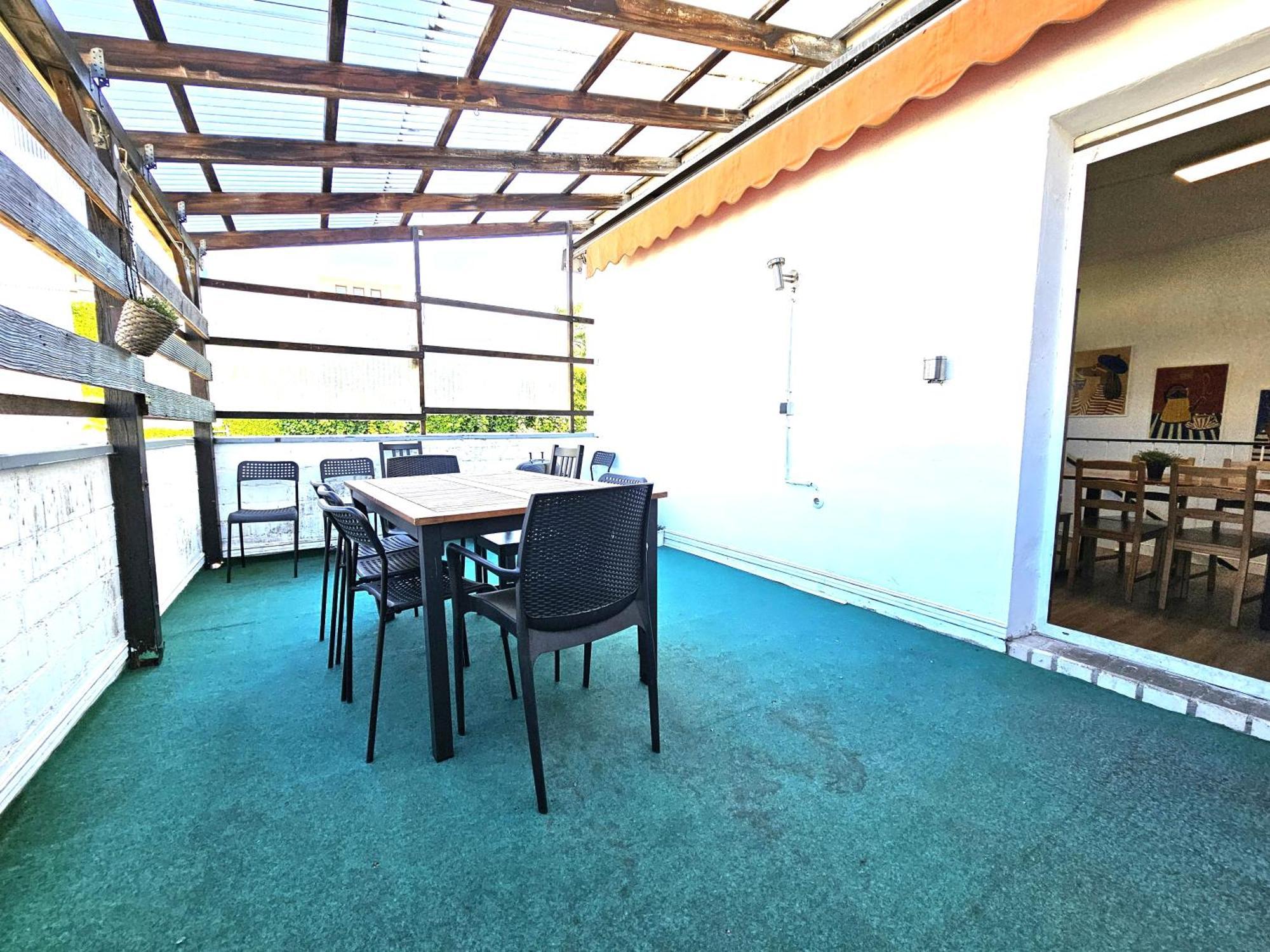 Apartment Spacious House *