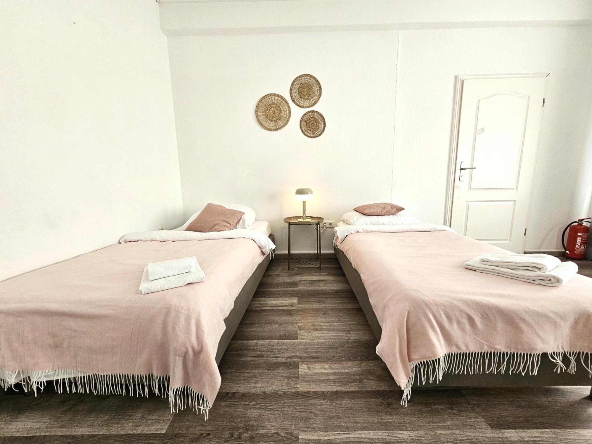 Apartment Spacious House Dusseldorf