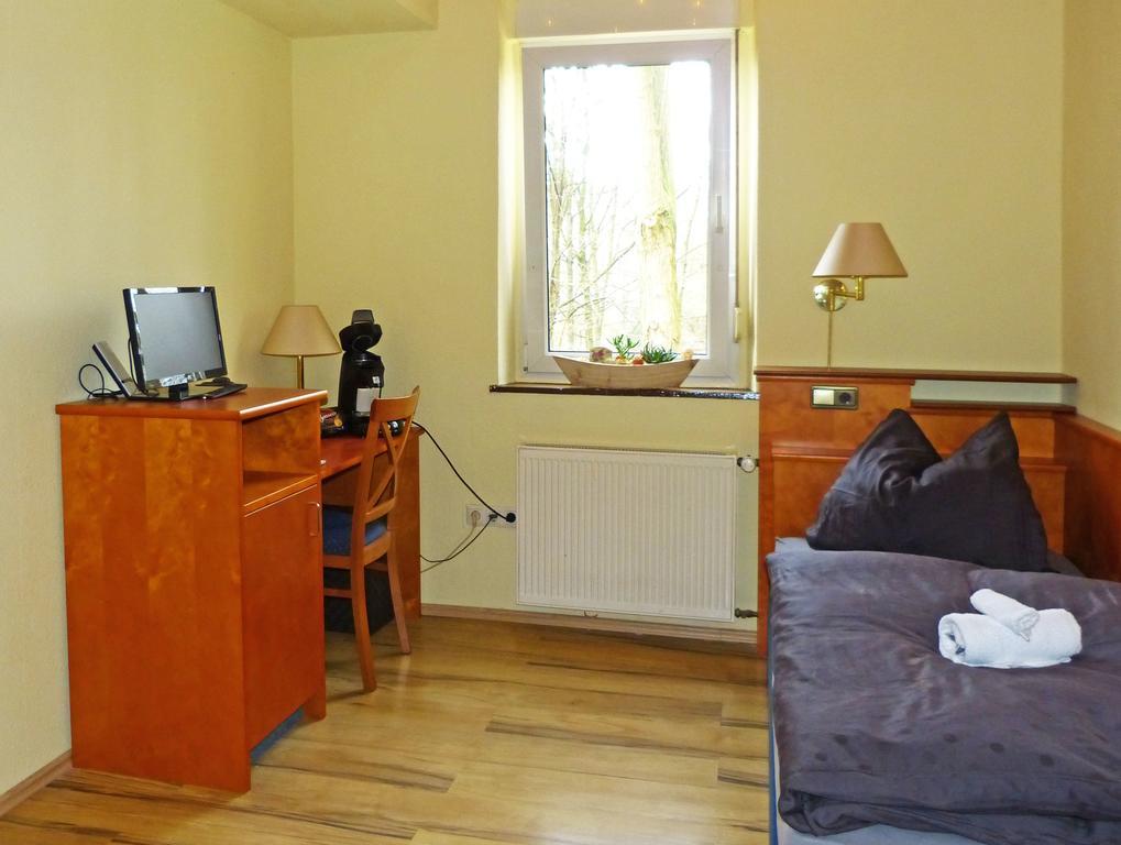 Messe-Zimmer Tus-Treff