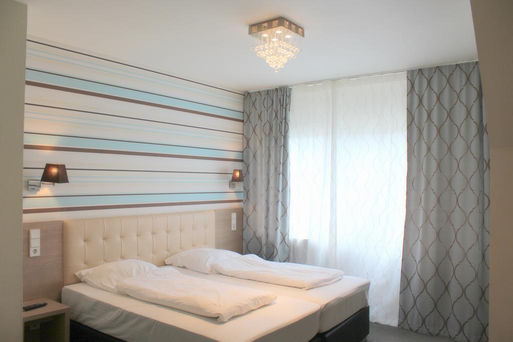 Metropol-rooms 3*