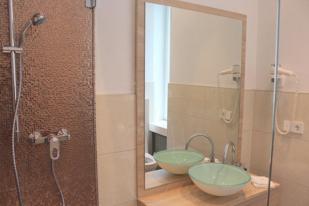 Metropol-rooms 3* Dusseldorf