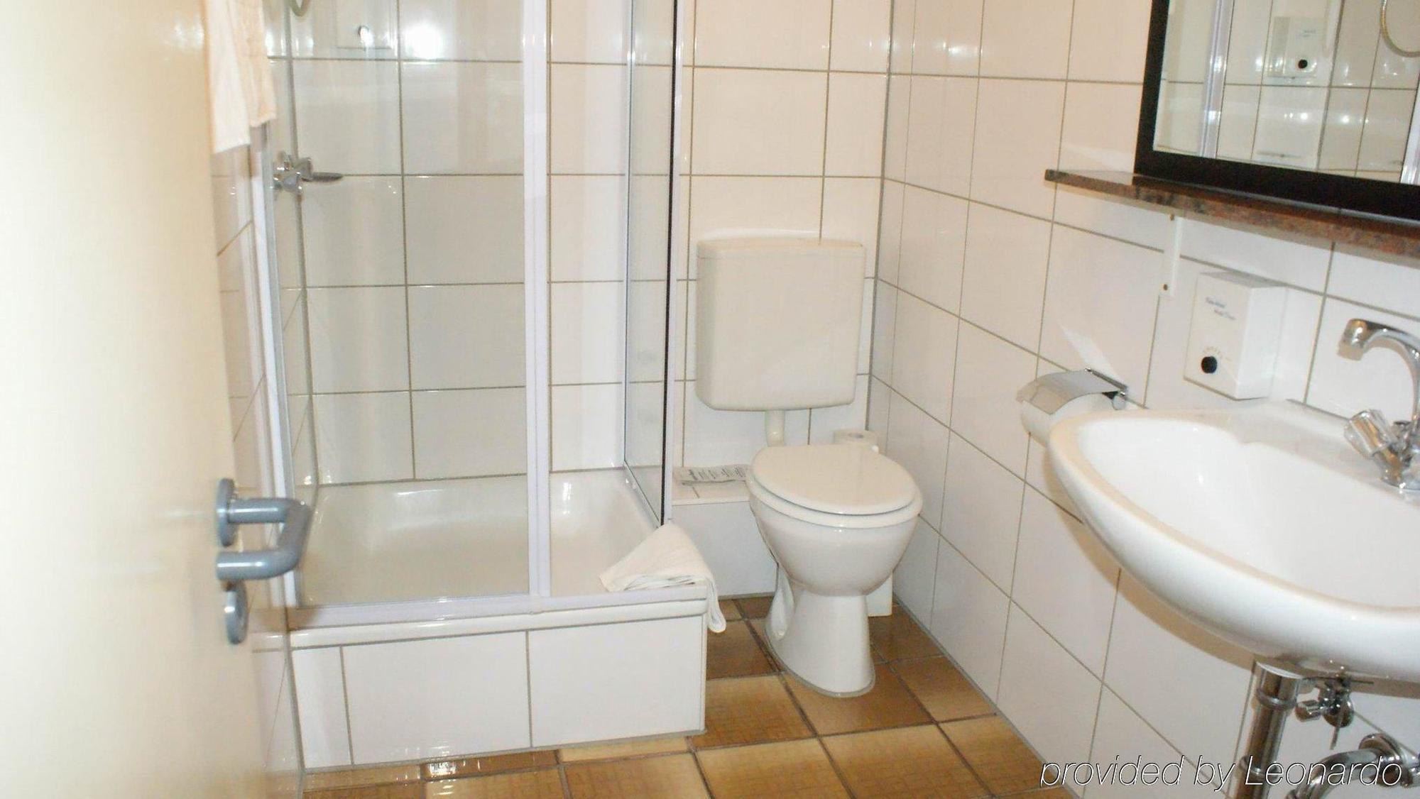 Hotel Bahn-hotel 3*