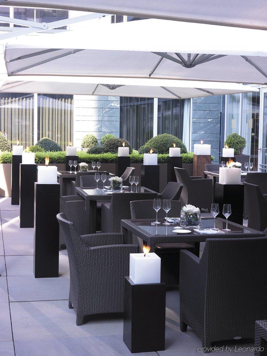 Radisson Blu Media Harbour Hotel, Hotel Dusseldorf