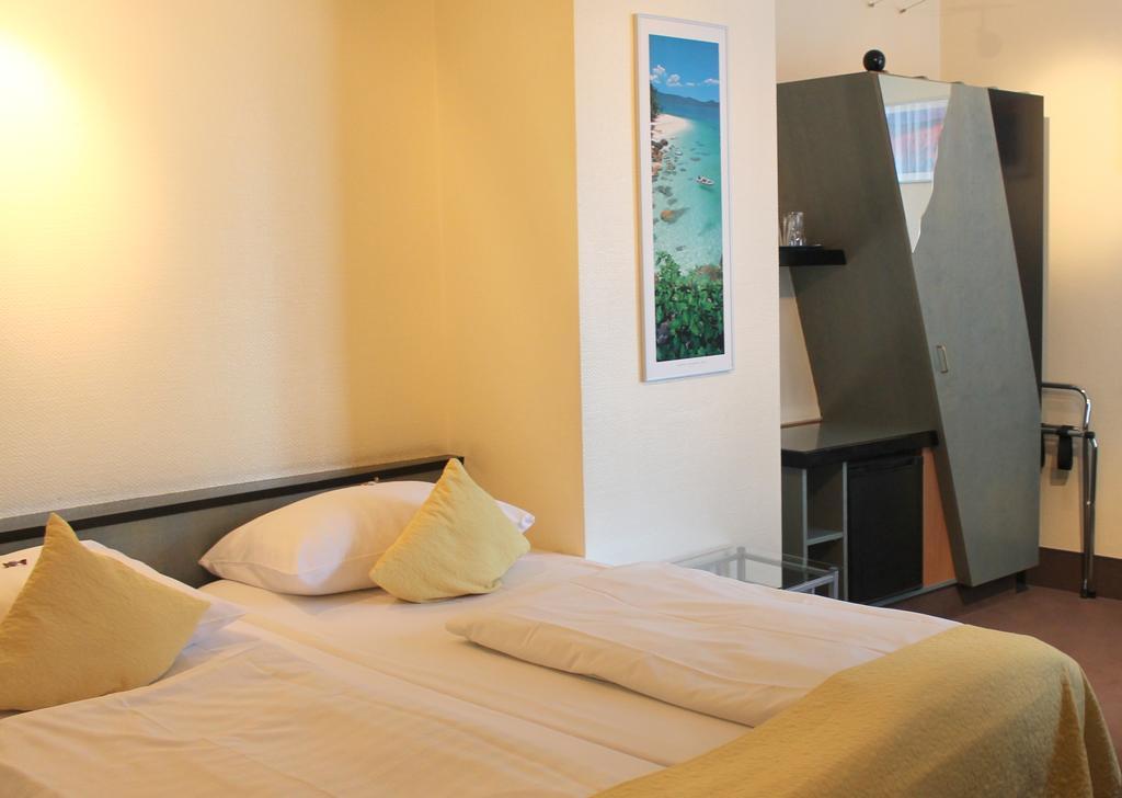 Hotel Monopol Centre Dusseldorf