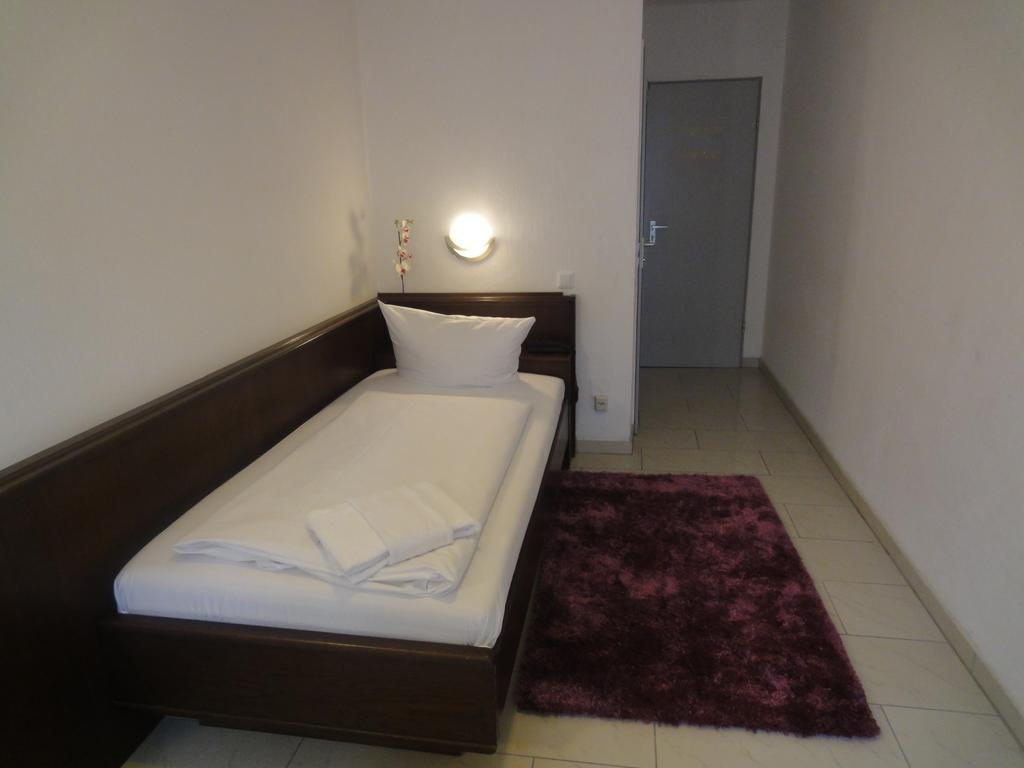 Hotel Metropol 2*