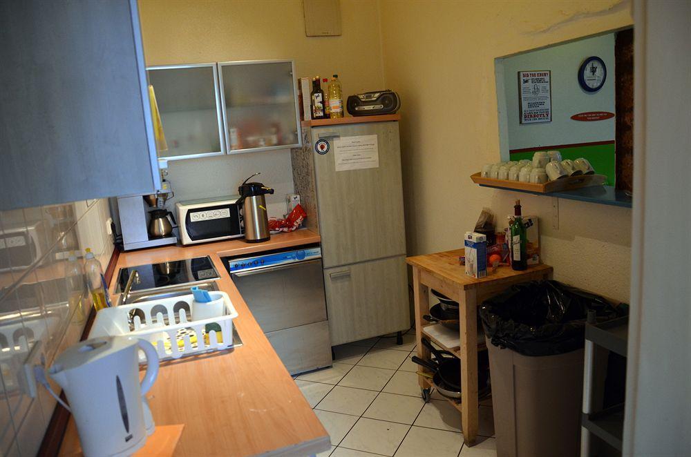 Backpackers - Self Check-in
