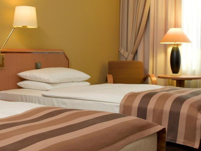 Hotel Leonardo Royal Koenigsallee 4*