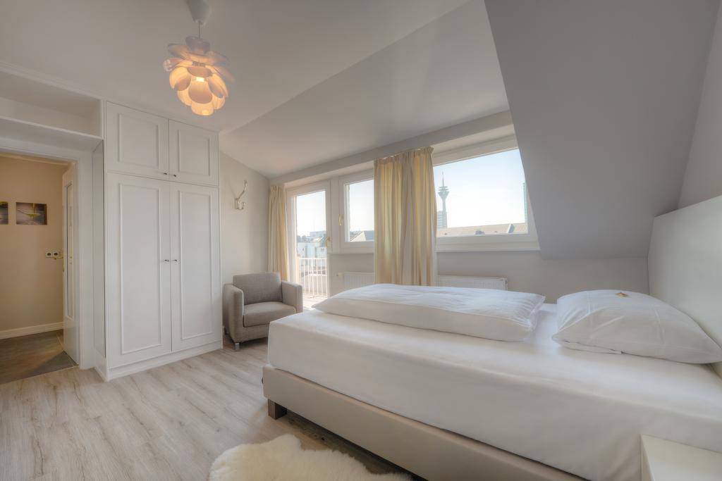 Aparthotel Living Am Carlsplatz