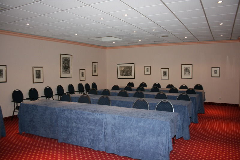 City By Tulip Hotel 4*